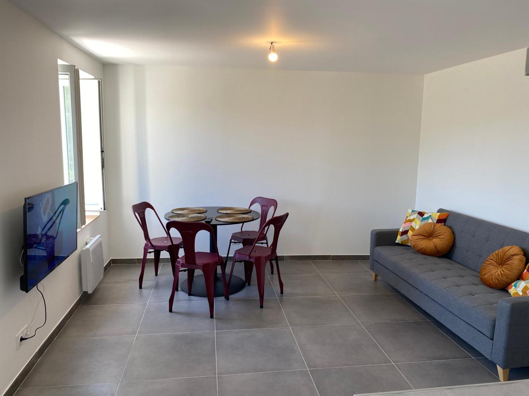Maison Des Balmes Proche Lyon Holiday home Miribel (Ain)